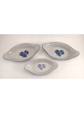 Pfaltzgraff Yorktowne Oval Tabbed Augratin Casserole Serving Dish Blue Stoneware